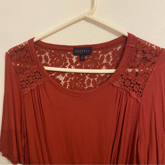 Artesia Mauve soft Lacey short sleeve knot shirt NWOT size medium - Picture 3 of 4